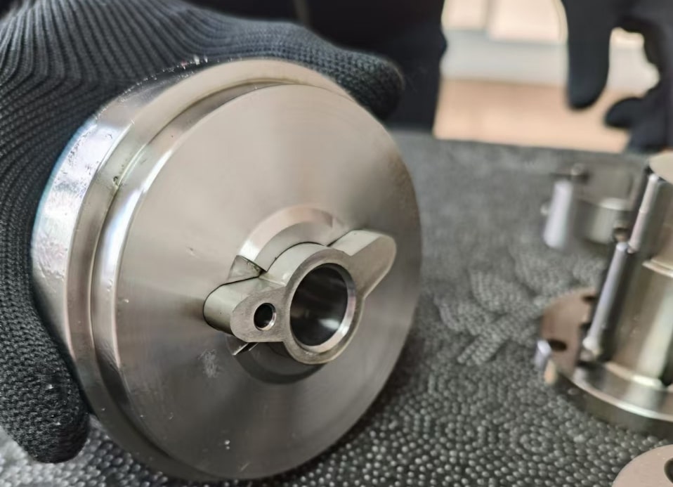 Průvodce CNC soustruhem na kov: Odemykání přesnosti ve výrobě 2 CNC soustruh na kov