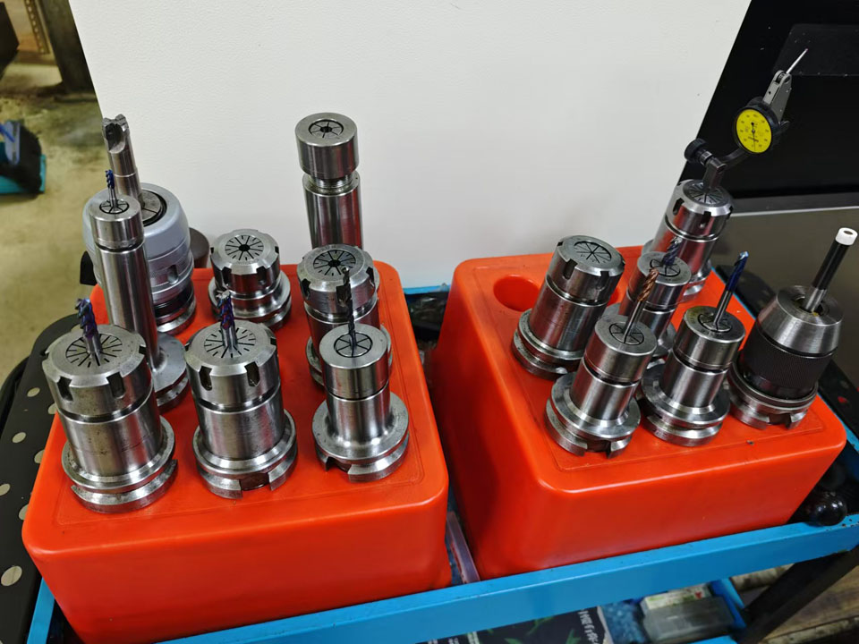 High Precision CNC Machining Parts For Modern Manufacturing 3 machine tools